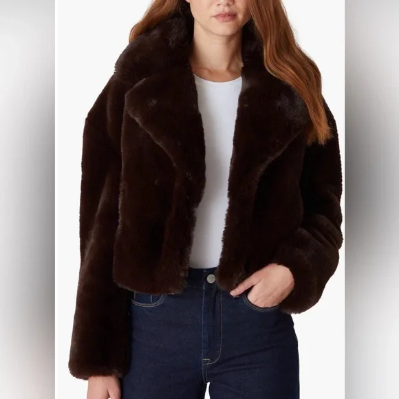 BLANKNYC Crop Faux Fur Jacket in Americano (dark brown) – ONLY WORN ONCE - Picture 2 of 7